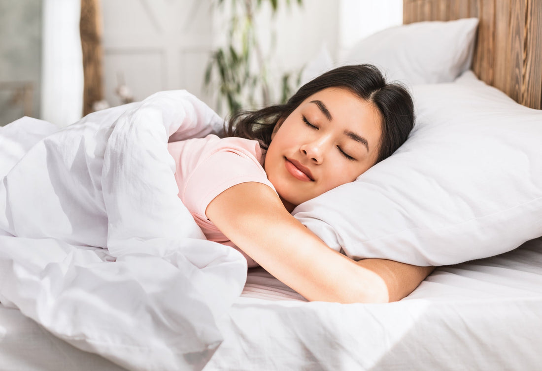 7 Evening Habits That Help You Sleep Better Naturally 🌙